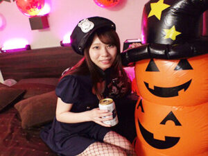 ハロウィンナンパ！浮かれた美女にホテルでハメる！！パイパンマンコが気持ちいい！！