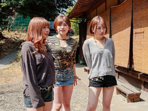 都会のギャルが農業体験のため農村へ！農夫のデカチンに興奮し中出しセックス！！