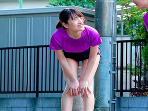 学校で襲われる制服JK！舐められ嫌がりながらも感じてしまう！濡れ濡れパイパンマンコにチンポ挿入！　