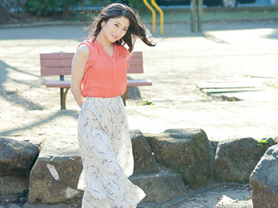 パイパン人妻AVデビュー！40歳になっても女でいたい！