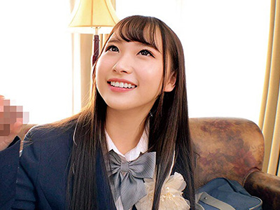 無毛マンコで素股！我慢できずにガチ挿入！生中出し！