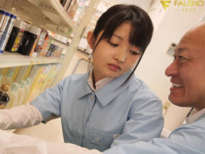 変態店長により性感開発！嫌がりながらも徐々に快楽に目覚め・・・。