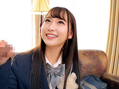 さっきまでJKだったのに卒業素股体験！我慢できない無毛マンコにチンポ突っ込みよがらせる！