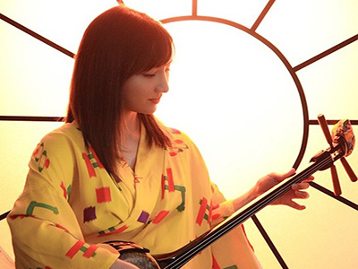 巨乳美人AVデビュー！無毛マンコに巨乳がエロすぎる！