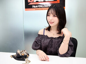 部屋についたら即責め！エロ無毛マンコ美女フェラ気持ち良すぎ！